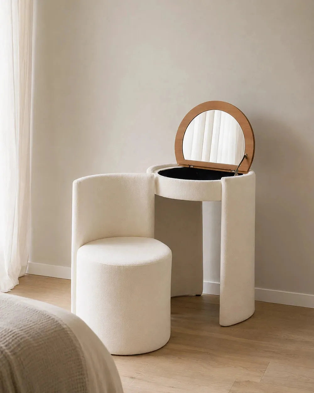 Tocador beige con asiento